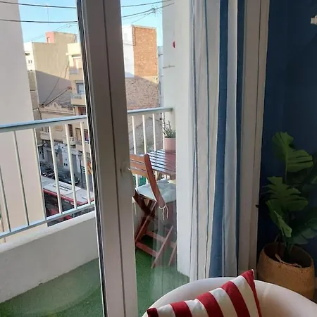 Náutico Junto A La Playa Malvarrosa