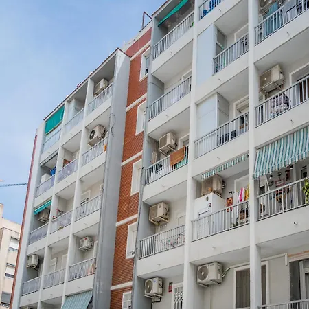 Náutico Junto A La Playa Malvarrosa *