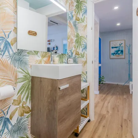 Náutico Junto A La Playa Malvarrosa *