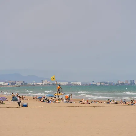 Náutico Junto A La Playa Malvarrosa Valência