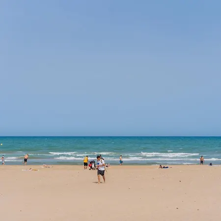 Náutico Junto A La Playa Malvarrosa